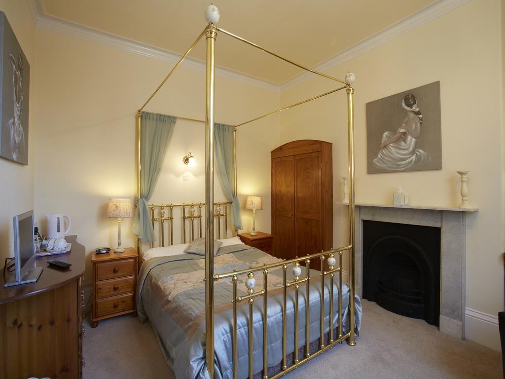 Fourposter Lodge York Bagian luar foto