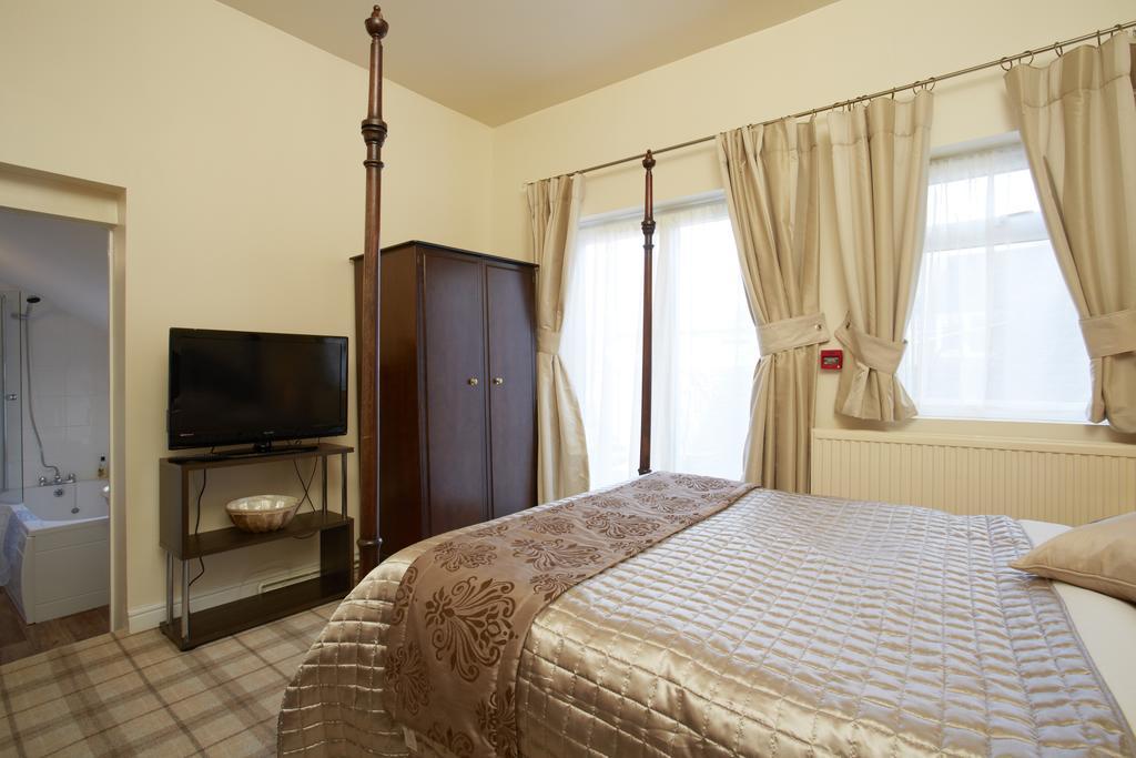 Fourposter Lodge York Bagian luar foto