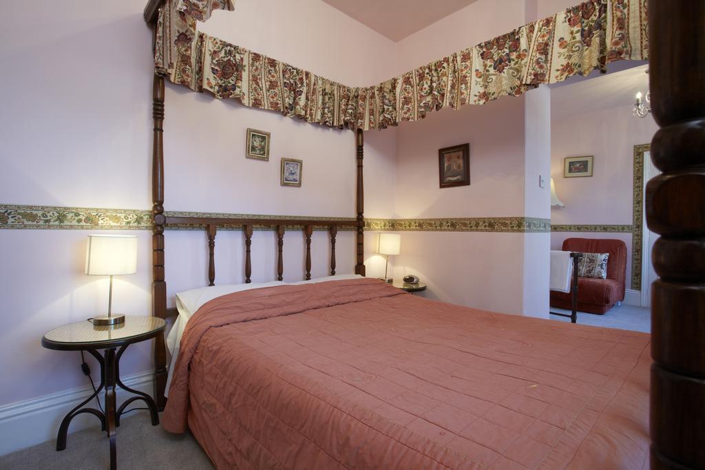 Fourposter Lodge York Bagian luar foto