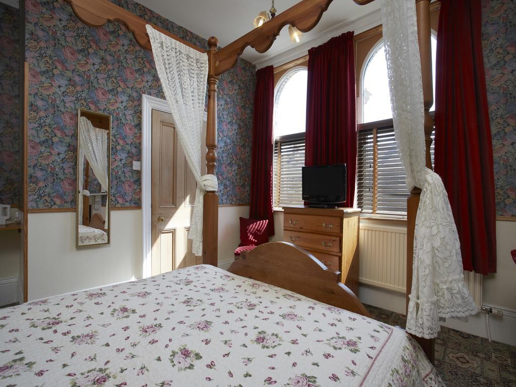 Fourposter Lodge York Bagian luar foto